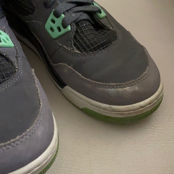 Jordan Retro 4 Green Glow size 6.5Y, 8 women’s. - Picture 3 of 6